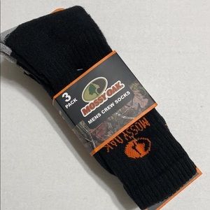 NWT Mossy Oak crew socks